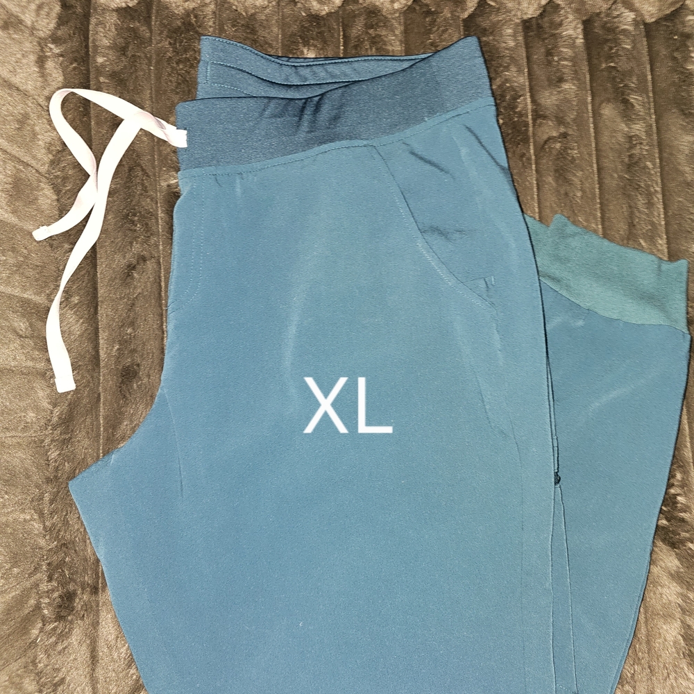 Figs Bundle - image 1